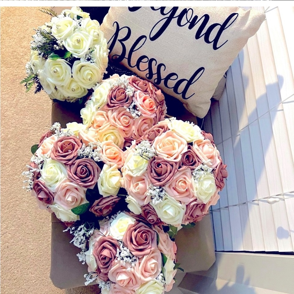 Bridal Bouquet (1) Brides maid’s bouquet (4) and Boutonnière (5)